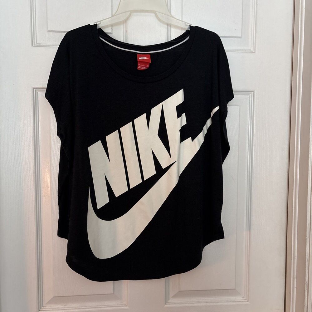 Nike Oversized Tee Shirt Athletic Cut Black Logo Gym Yoga Workout Sports, Sz XL